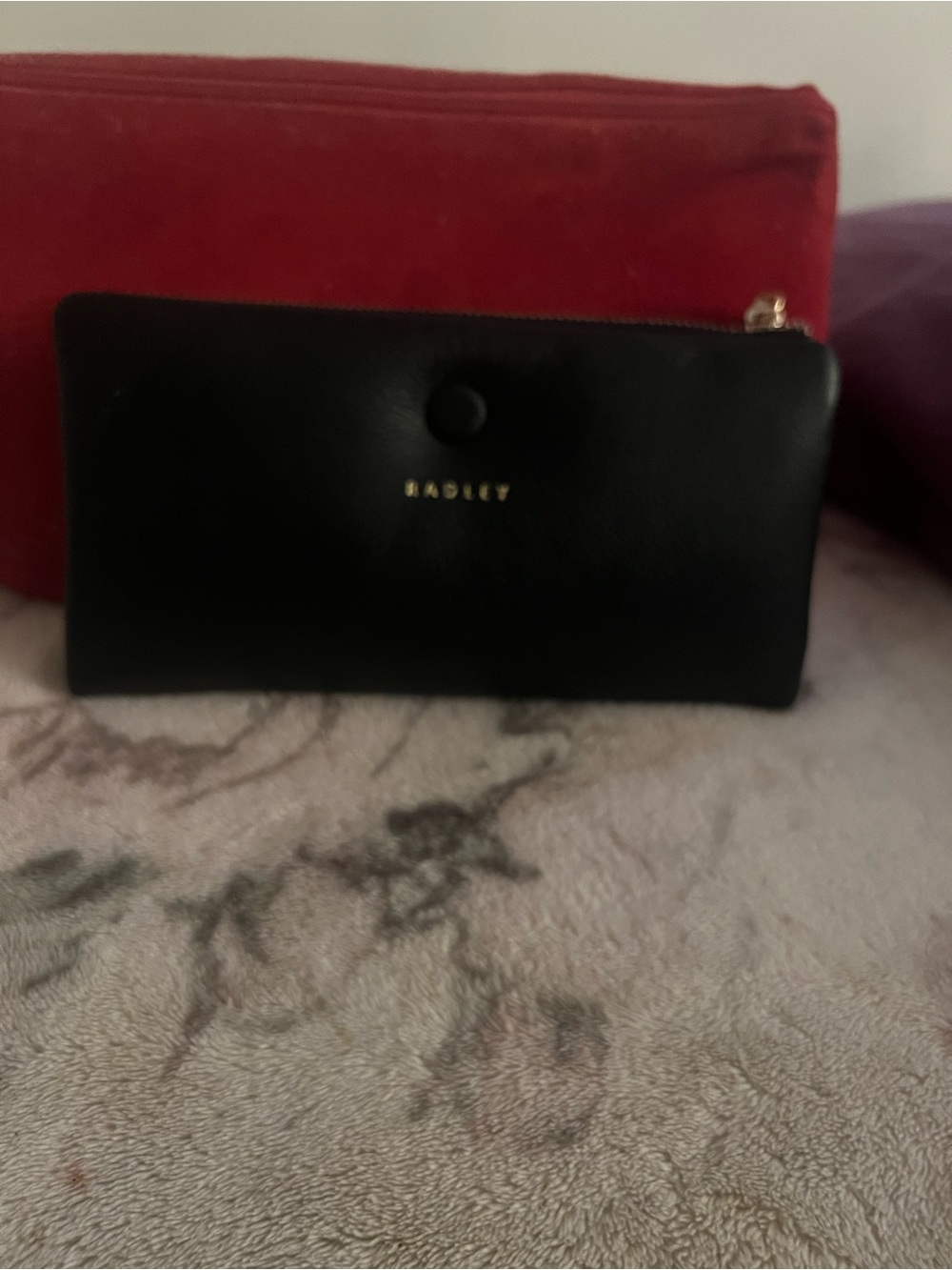 RADLEY LONDON Black Leather Zip Wallet with Gold Logo